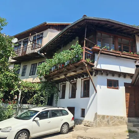 Gurko 7 Heritage House - Old Town, Private Parking 4* Veliko Tŭrnovo