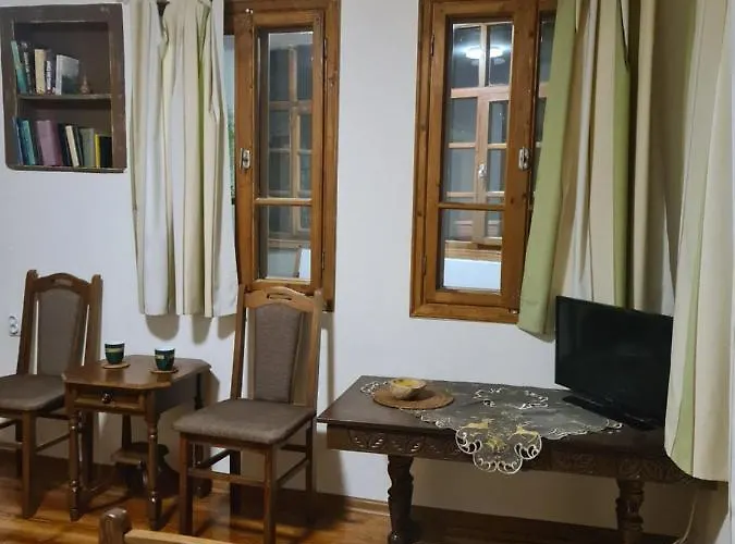Gurko 7, 2br, Center, Free Parking Guest house 4*